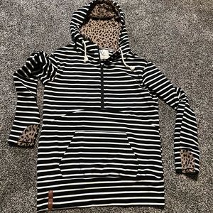 Ampersand Ave Sweatshirt Black/White Size Large